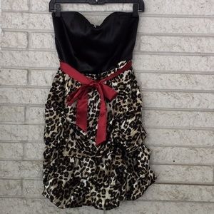 EUC Juniors Animal Print Strapless Red & Black Mini Dress 7/8